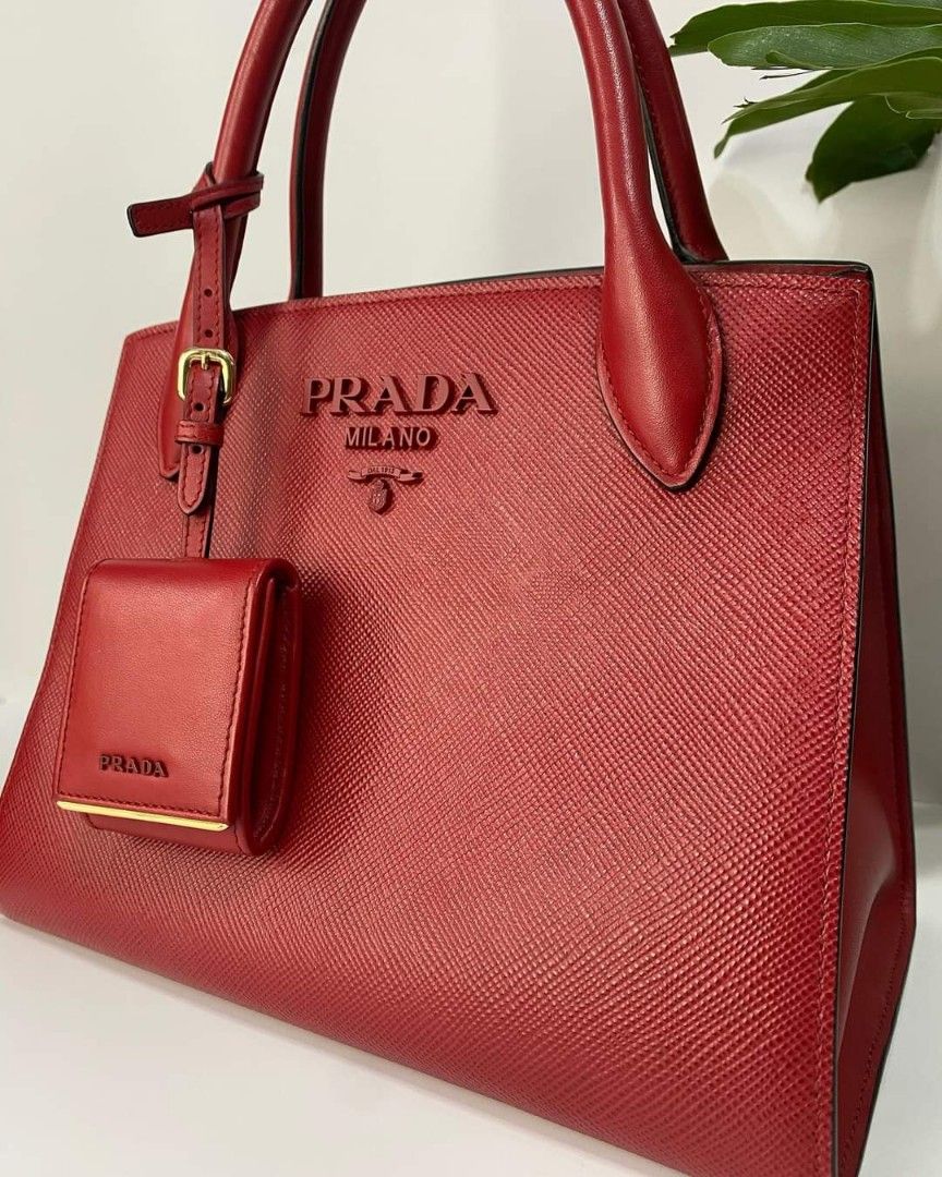 Prada Monochrome PM (Category: Luxury Bags & Wallets) located in Manila. Submitted by mojitovodka (Listing ID 1274990161, Image 2). Description: .