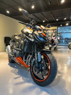 Z1000 motortrade top