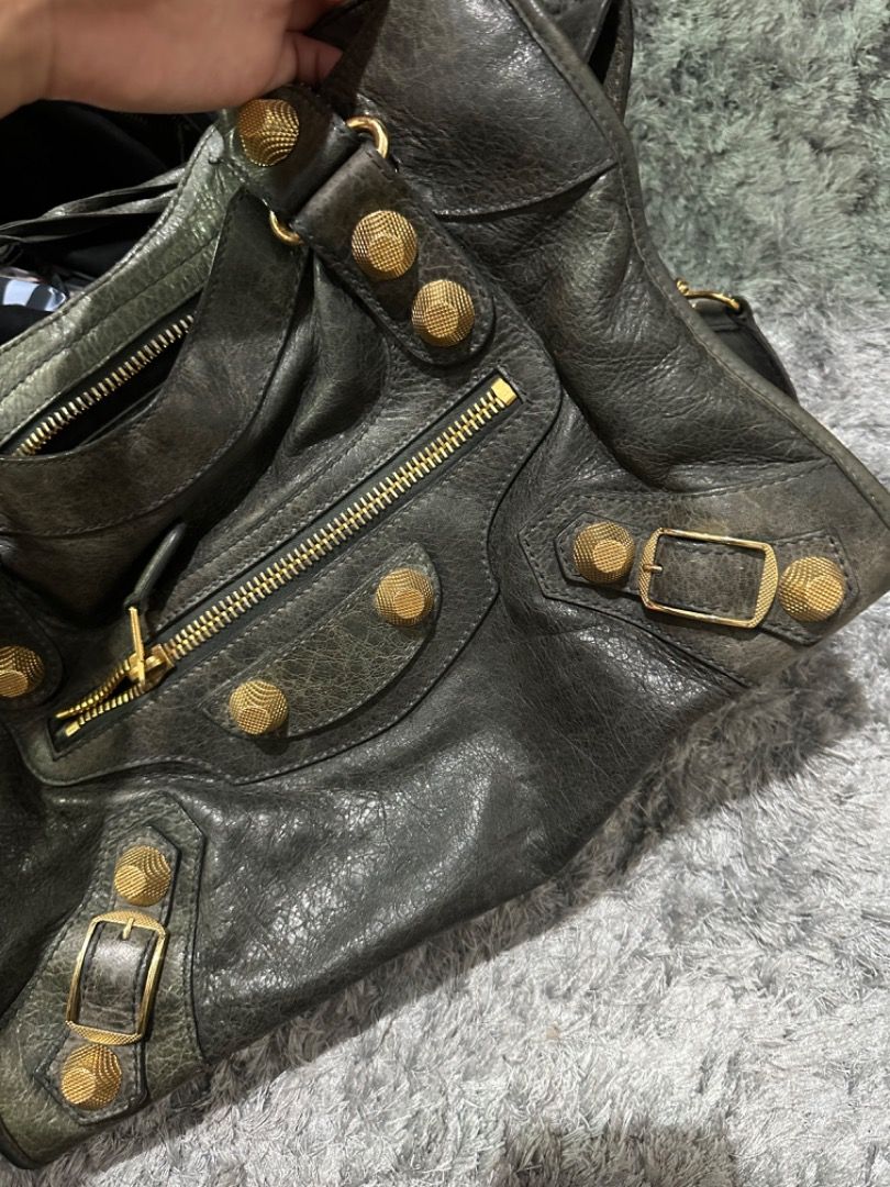 Balenciaga giant deals city price