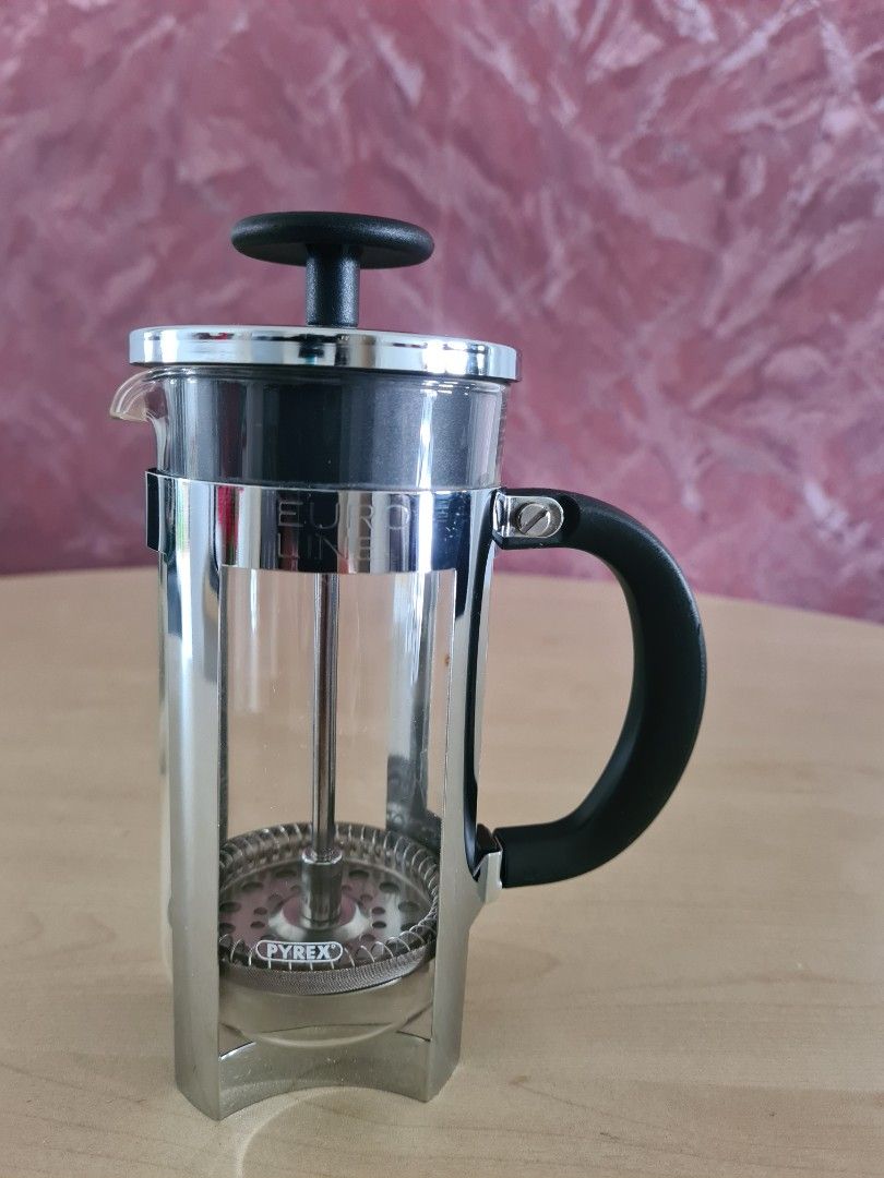 PYREX French Press Coffee maker, Furniture & Home Living, Kitchenware