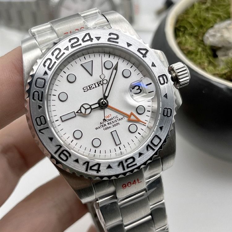 Seiko 5 deals explorer 2