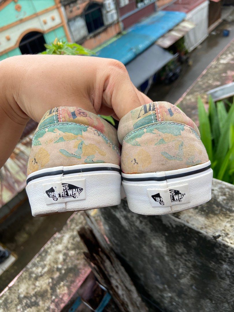 Sepatu Slip On Vans x Disney Princess Original size 42 Fesyen