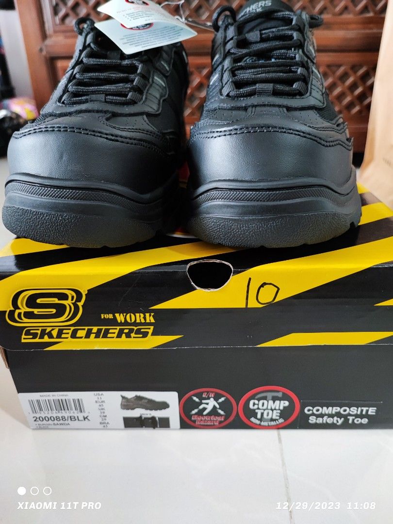 Skechers hotsell safety boots