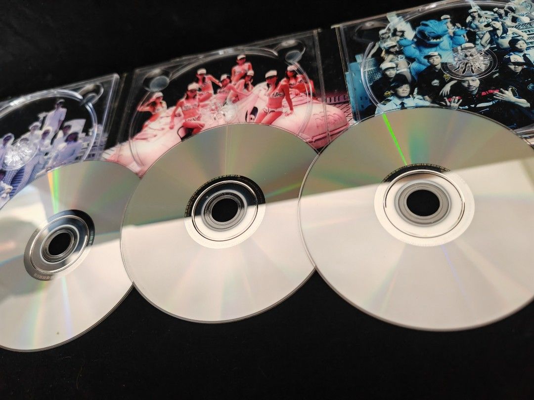 Softhard （分類：音樂與媒體 - CD 及 DVD）位於 Hong Kong。 由 yyyan06 提交（商品編號 1274995047，圖片 3）。簡介： Softhard 軟硬2006 3dvd。