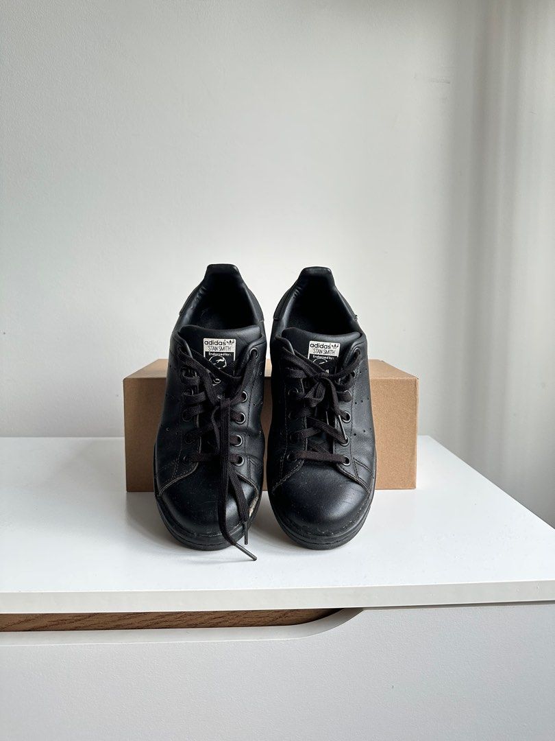 Stan smith on sale black leather sneakers