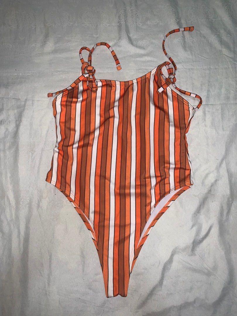 Striped bikini (Category: Bikinis & Swimsuits) located in Talisay. Submitted by bilchecomedia (Listing ID 1274971549, Image 1). Description: Never been used. Can fit xs-s since sizing is small.