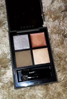 (Category: ) located in . Submitted by helpmeclearmymakeup (Listing ID 1275007835, Image 1). Description: .