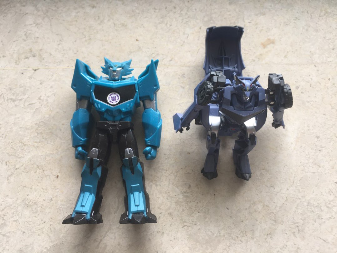 Transformers robots in outlet disguise moon breaker