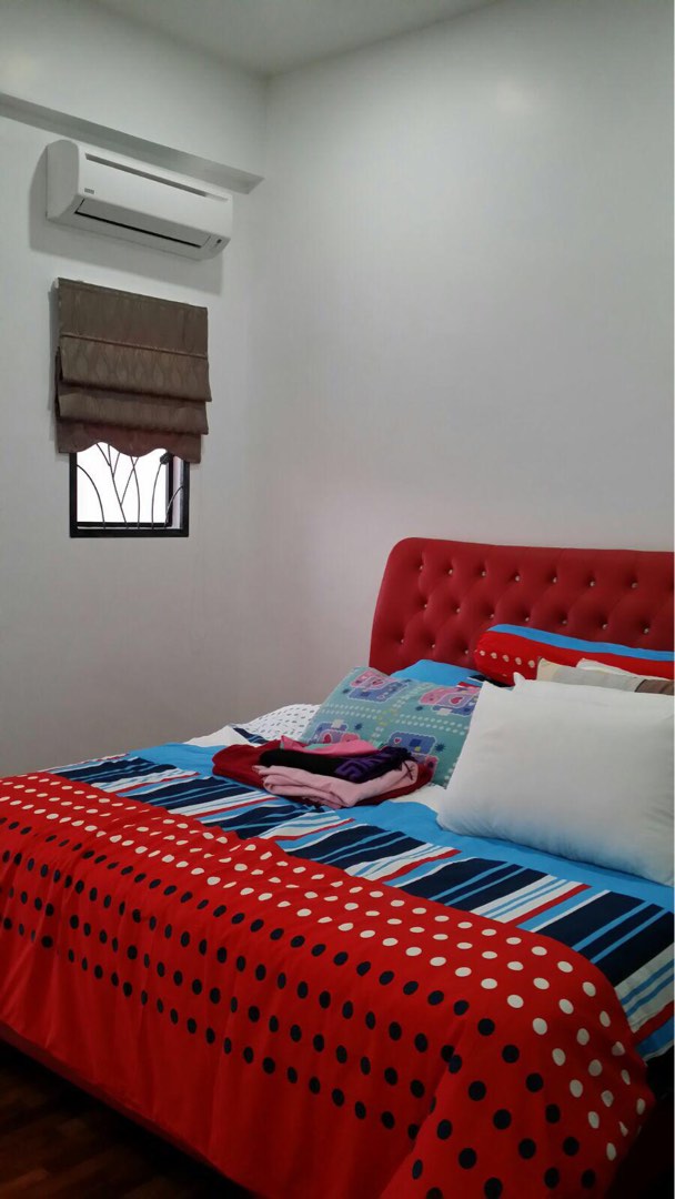 Used king new arrivals size bed frame