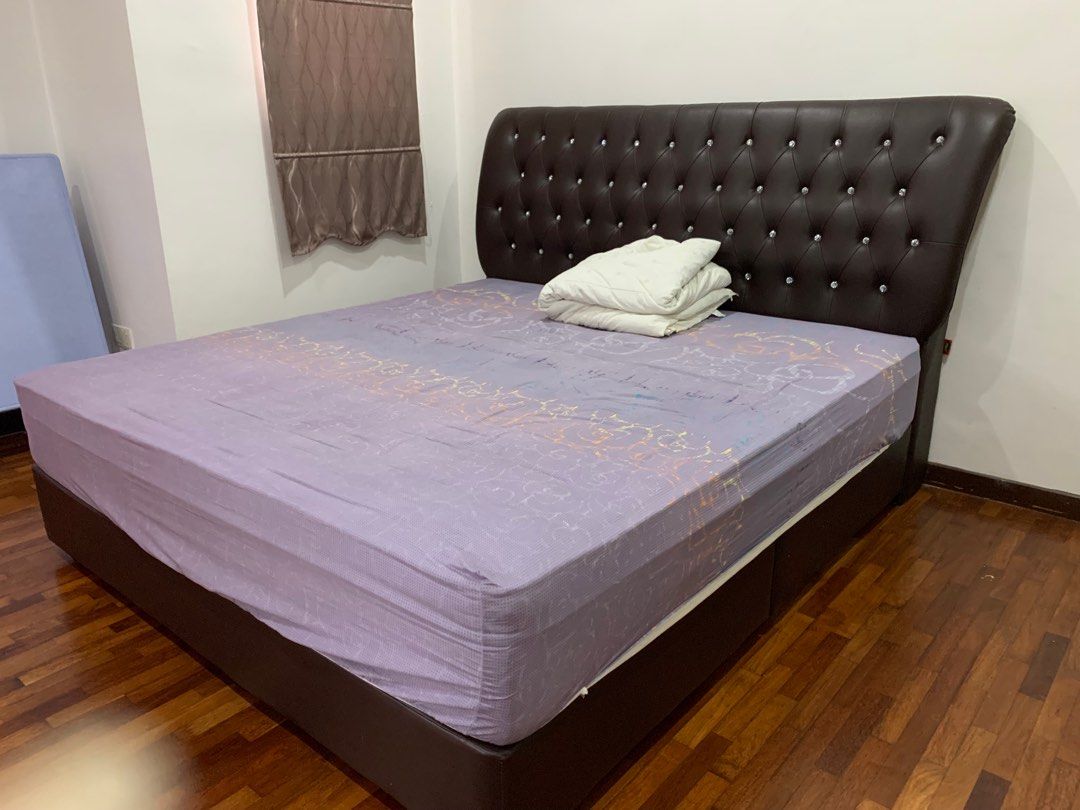 Used king cheap size box spring