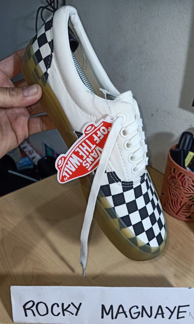 Podium slip on vans discount