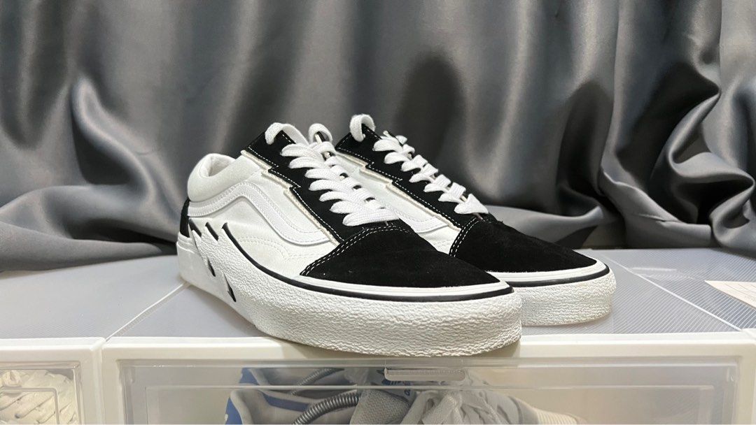 Vans w lightning bolt on sale