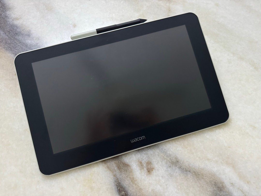One Creative Display Digital drawing tablet with screen, 13.3