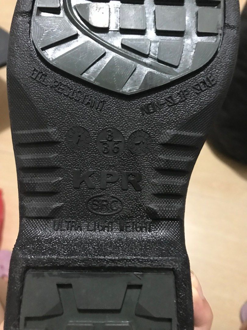Women Safety Shoes (Category: Casual Shoes) located in Pasay City. Submitted by spongefinds (Listing ID 1274959720, Image 2). Description: .