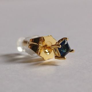 [XUPING] Diamond Sapphire Stud Earrings