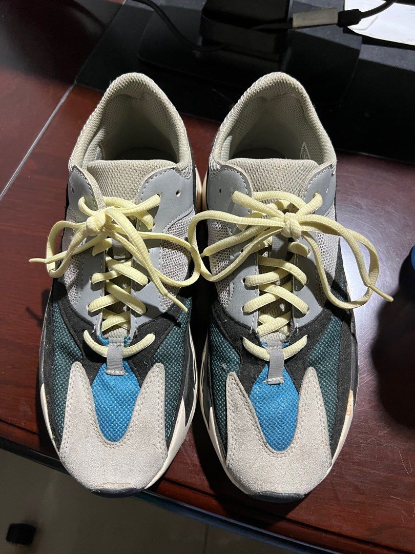 Yeezy wave runner 700 real vs fake outlet