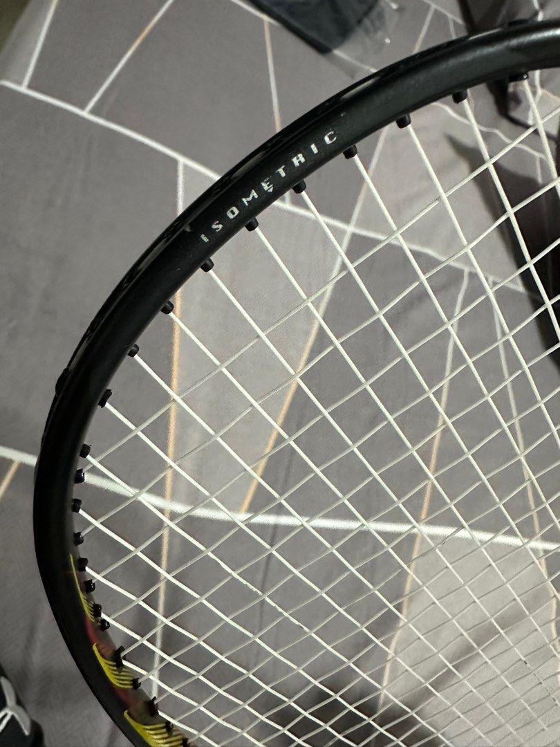 Yonex nanoflare 800, Sports Equipment, Sports & Games, Racket & Ball ...