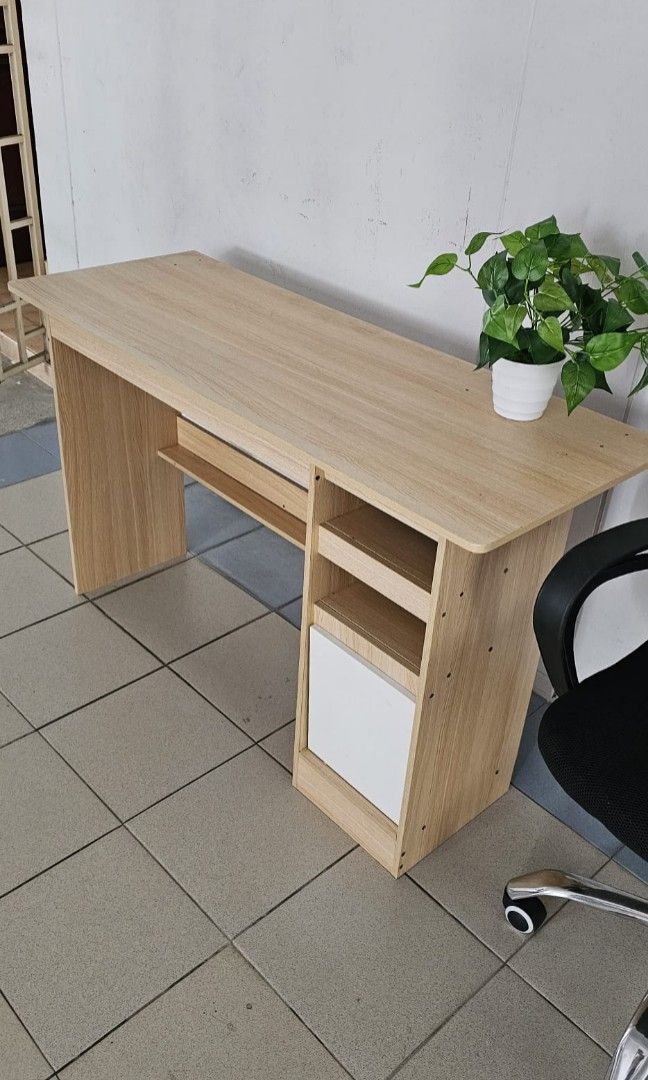 Computer table and shop chair set olx