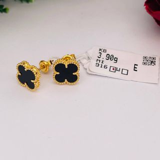 (Category: ) located in . Submitted by authenticsellerjewellery (Listing ID 1269139623, Image 1). Description: .