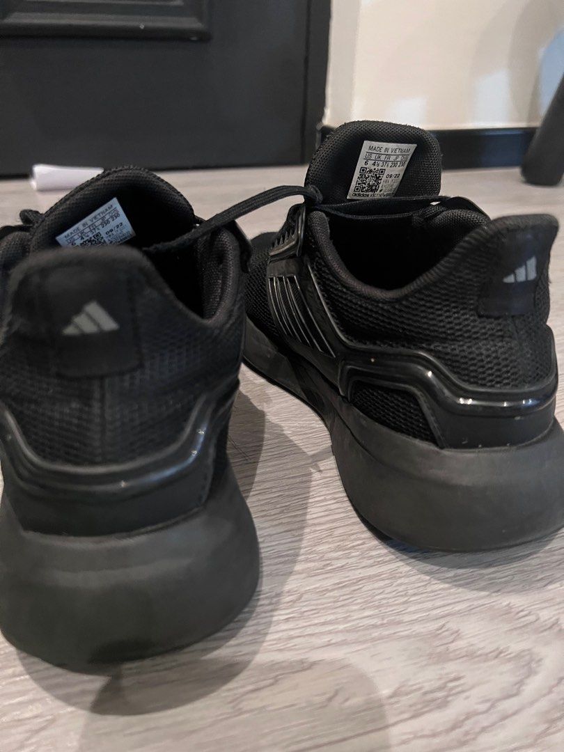 Adidas school sale shoes size 6