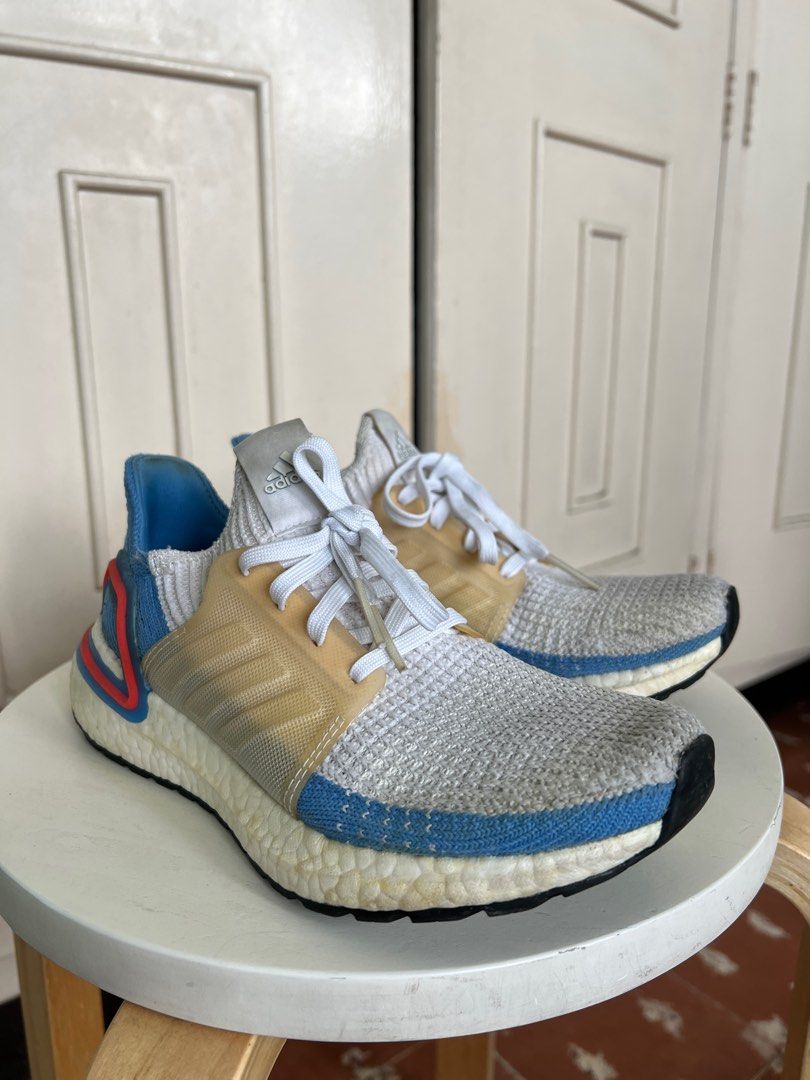Ultraboost 19 hot sale blue gold