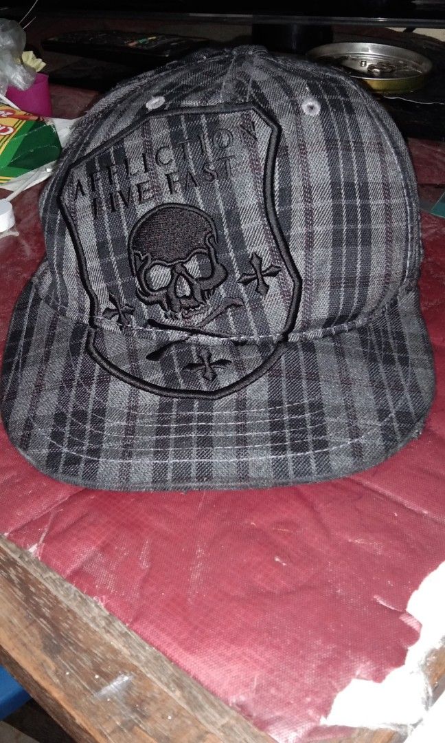 Affliction skull fitted cap, Men's Fashion, Watches & Accessories, Caps ...