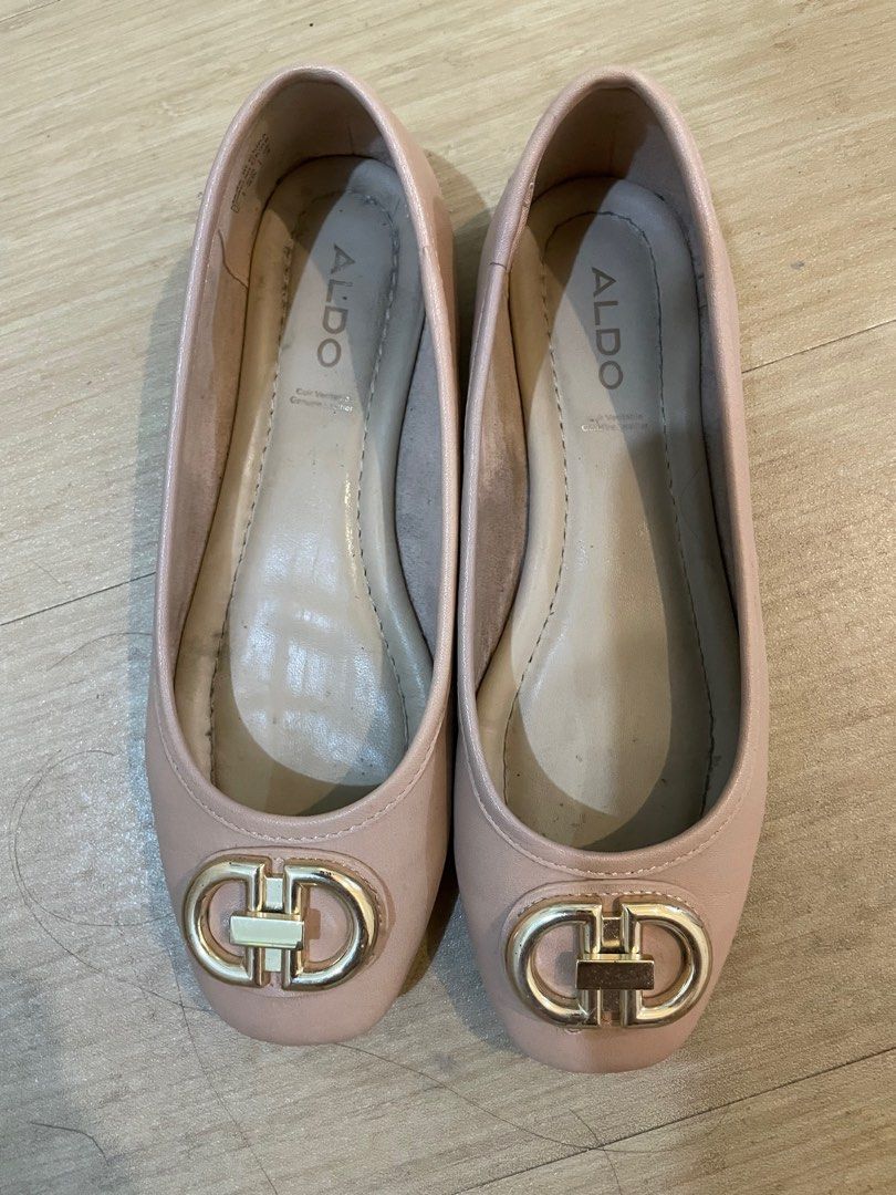ALDO Genuine Leather ballet flats (Category: Flats & Sandals) located in Pasig City. Submitted by prelovedhubph (Listing ID 1269128054, Image 2). Description: ALDO Genuine Leather Nude flats Excellent Condition! Rarely used. Retails at 4,695 (see last photo) Size: 6 My actual size is 5.5, but it fits me perfectly.