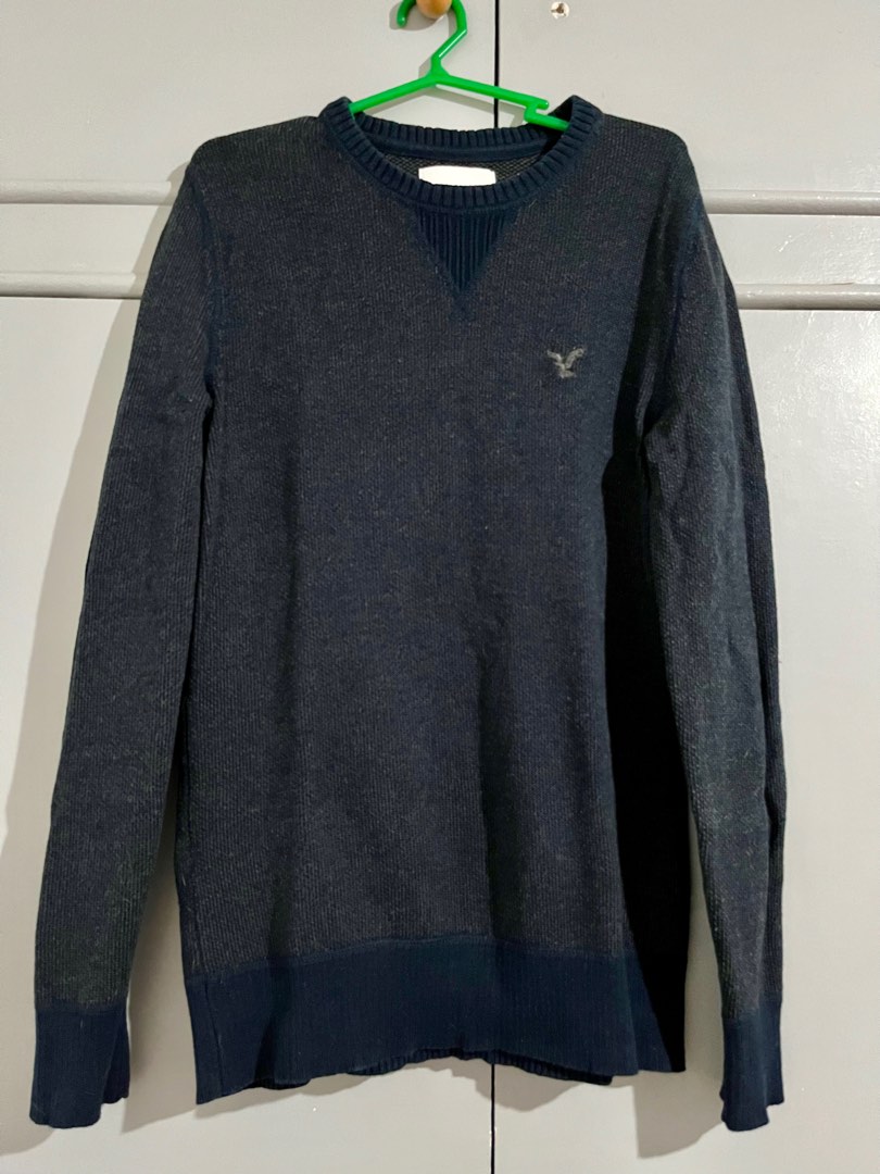 American eagle store bell sleeve sweater