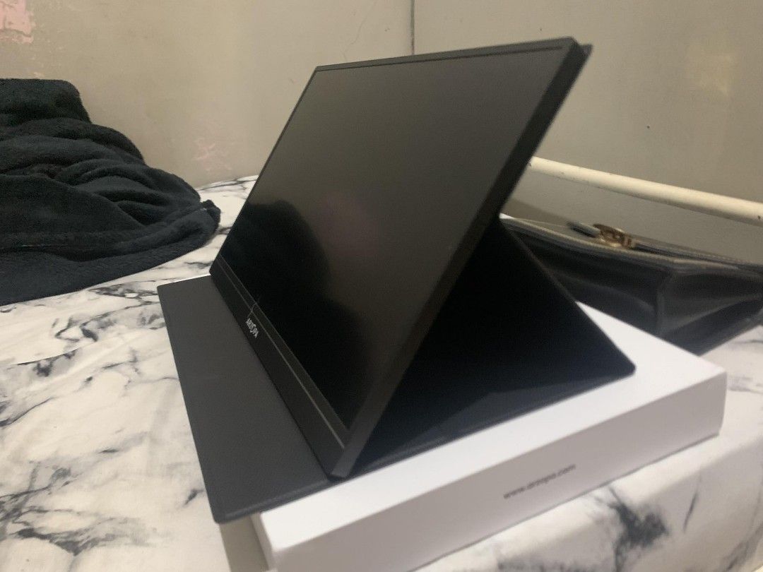 Arzopa portable monitor, Computers & Tech, Parts & Accessories, Monitor ...