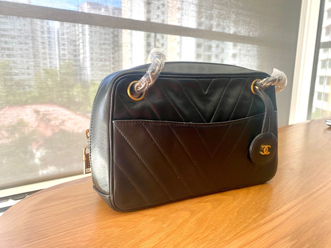 Chanel chevron camera bag hotsell
