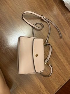 (Category: ) located in . Submitted by sabrina________ (Listing ID 1269265074, Image 1). Description: .
