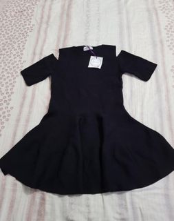 (Category: ) located in . Submitted by jazcloset (Listing ID 1269111946, Image 1). Description: .