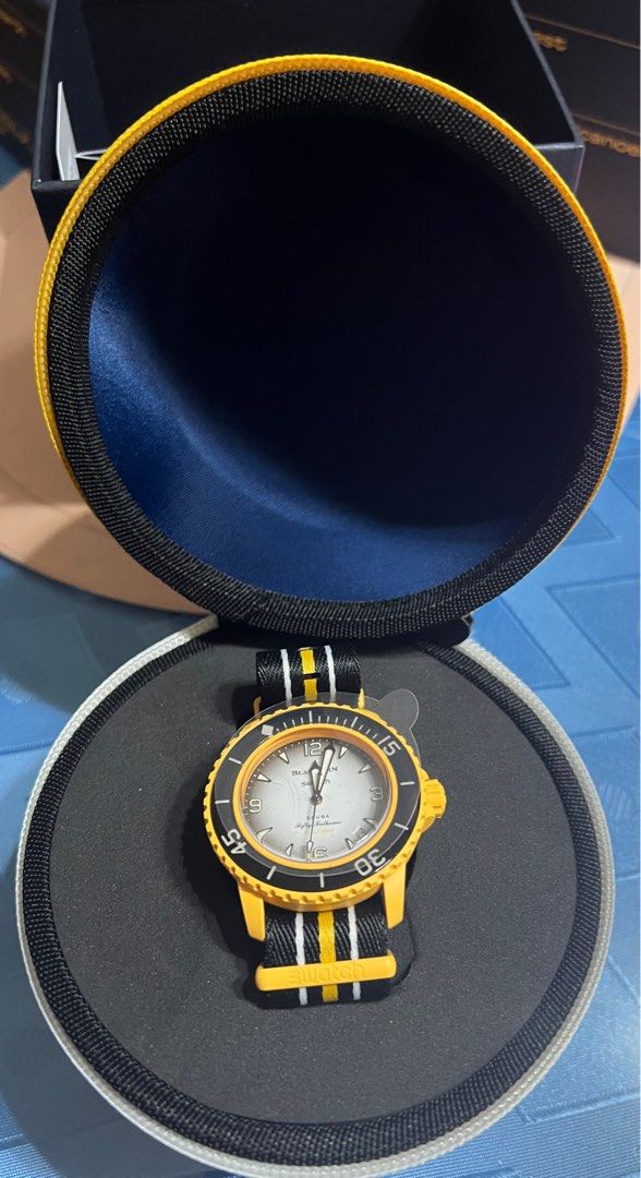 Blancpain x Swatch - Pacific Ocean (Category: Luxury Watches) located in Quezon City. Submitted by gabilau (Listing ID 1269248292, Image 2). Description: Blancpain x Swatch Pacific Ocean Brand New Complete Set with receipt Negotiable.