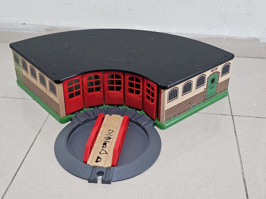 brio grand roundhouse