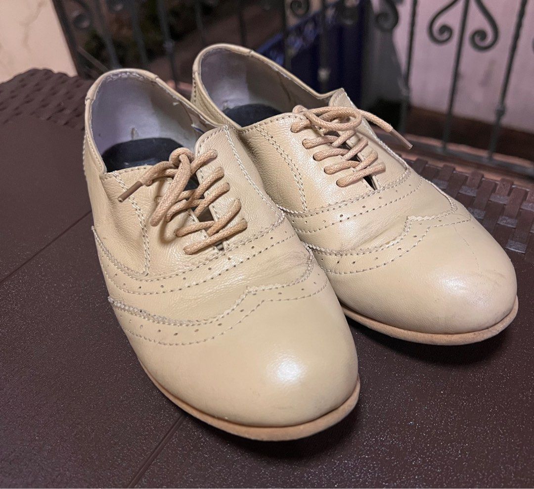 Nude sale oxford shoes