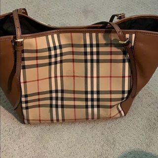 Burberry CANTER HORSEFERRY Great Condition