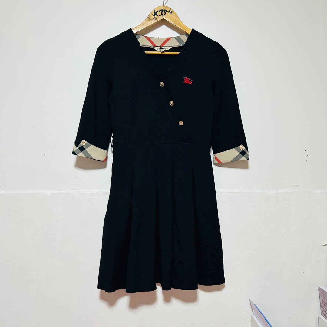 Burberry Dress, Luxury, Apparel on Carousell