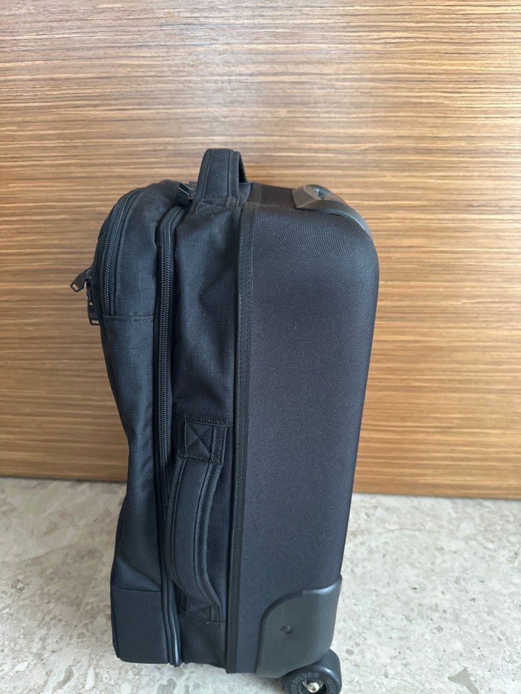 Quiksilver cabin bag sales