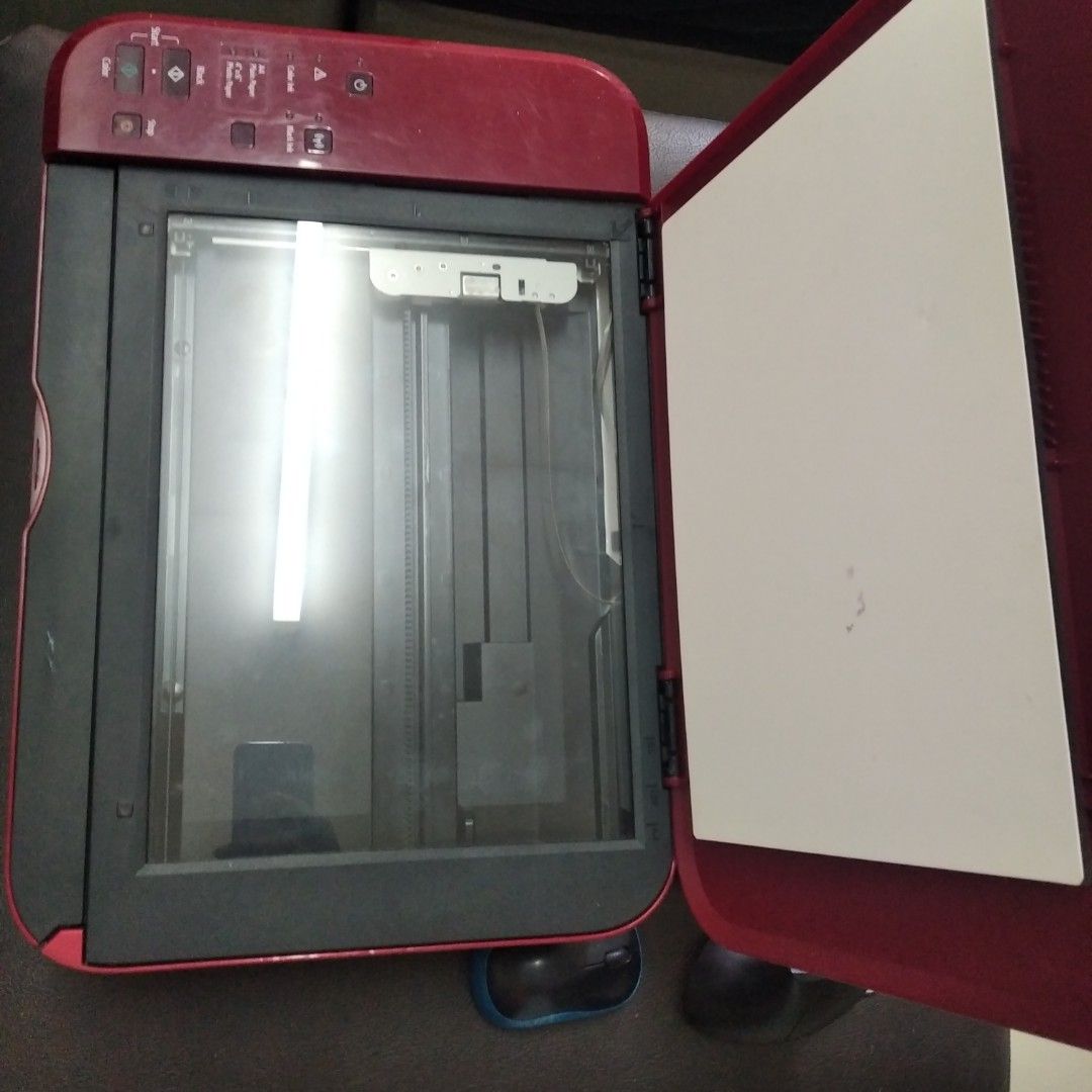 Canon Printer and Scanner + Logitech wireless keyboard and Mouse