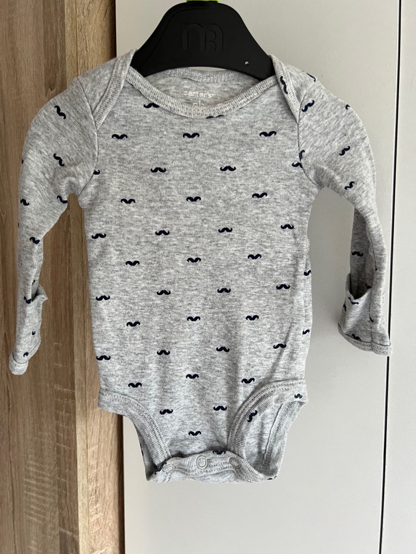 Carters newborn onesies hotsell with mittens