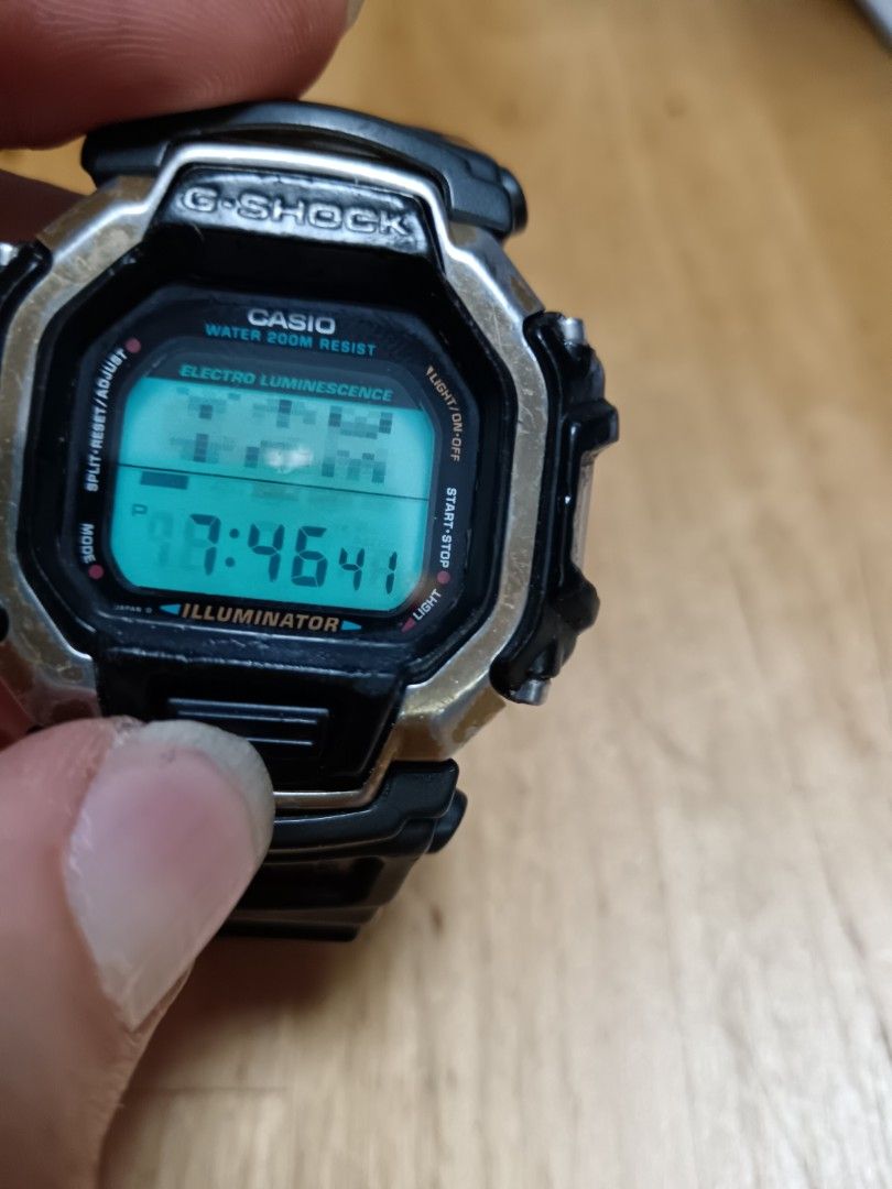 CASIO G-SHOCK DW 8150 グリーン/ブラック