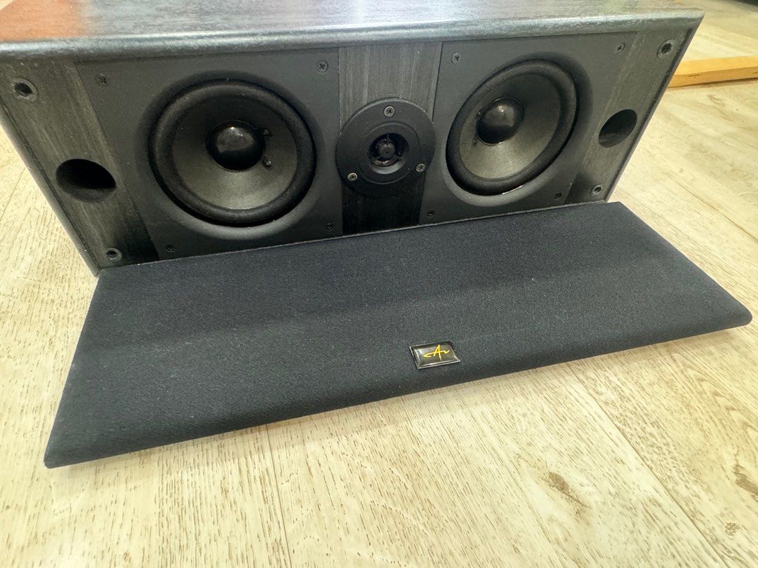 Center speaker459060722920990721
