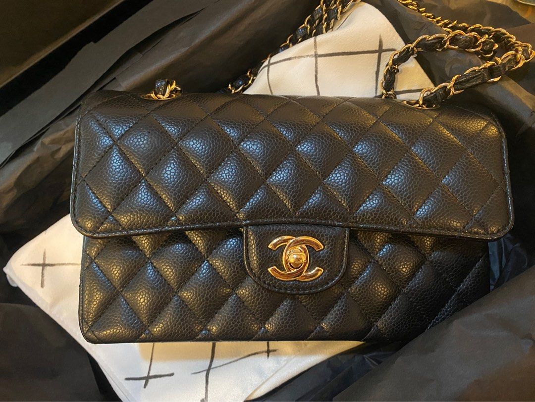 Small classic handbag, Grained calfskin & gold-tone metal, black