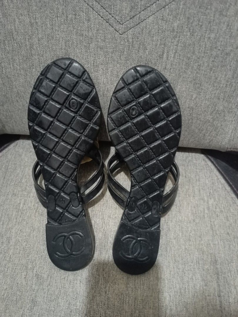 Chanel new outlet slippers
