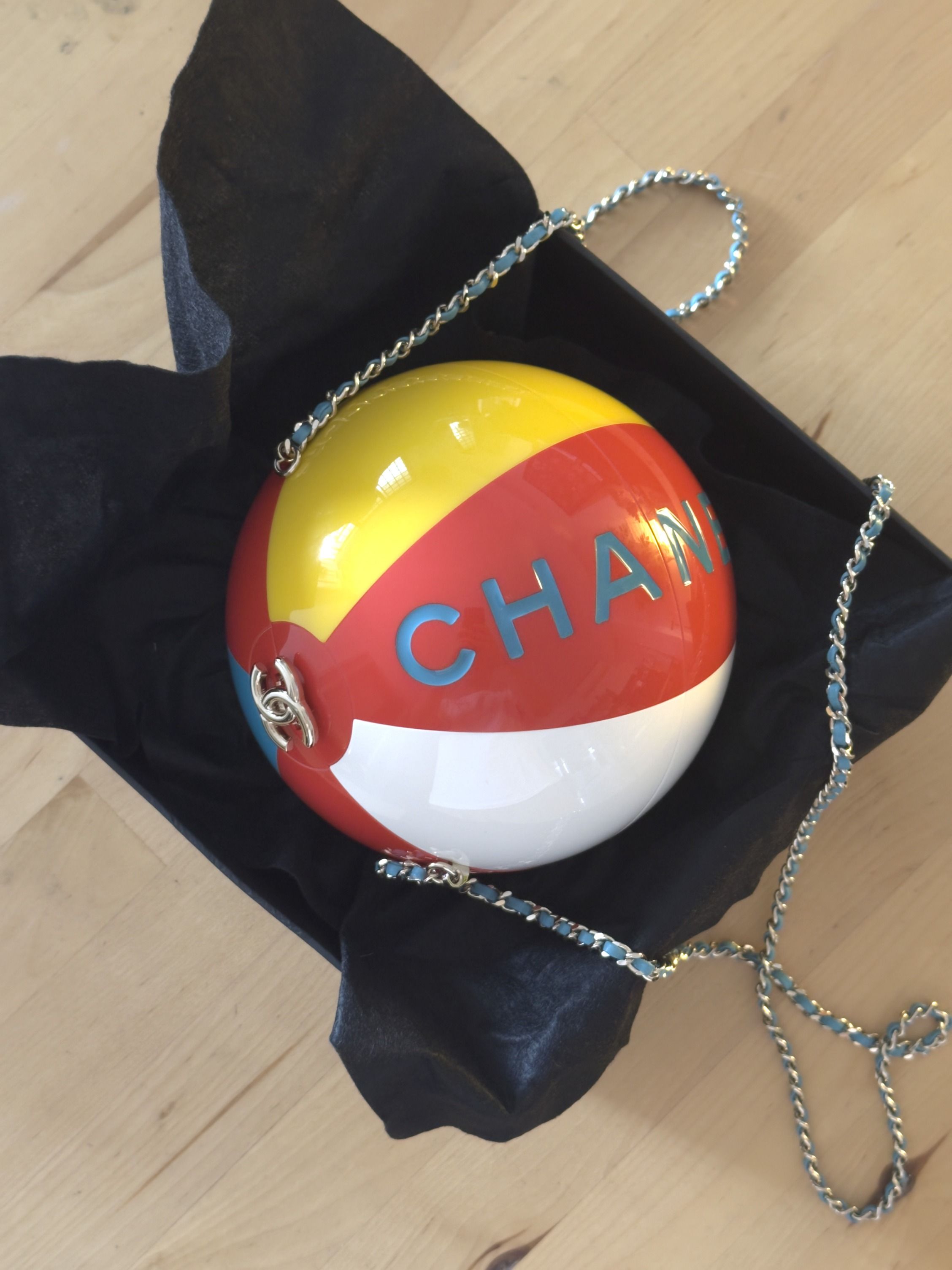Chanel beach ball minaudiere clearance