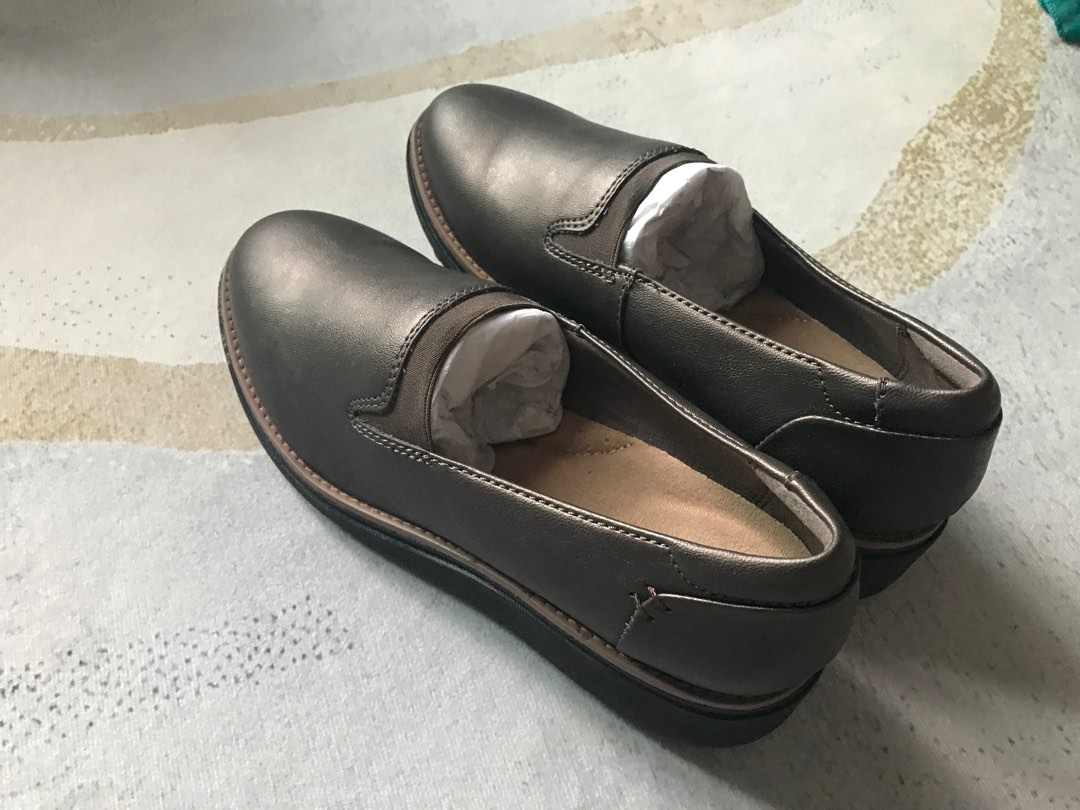 Clarkes clearance ladies loafers