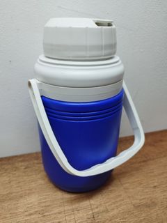 Coleman - 1/2 Gallon Blue Polylite Jug