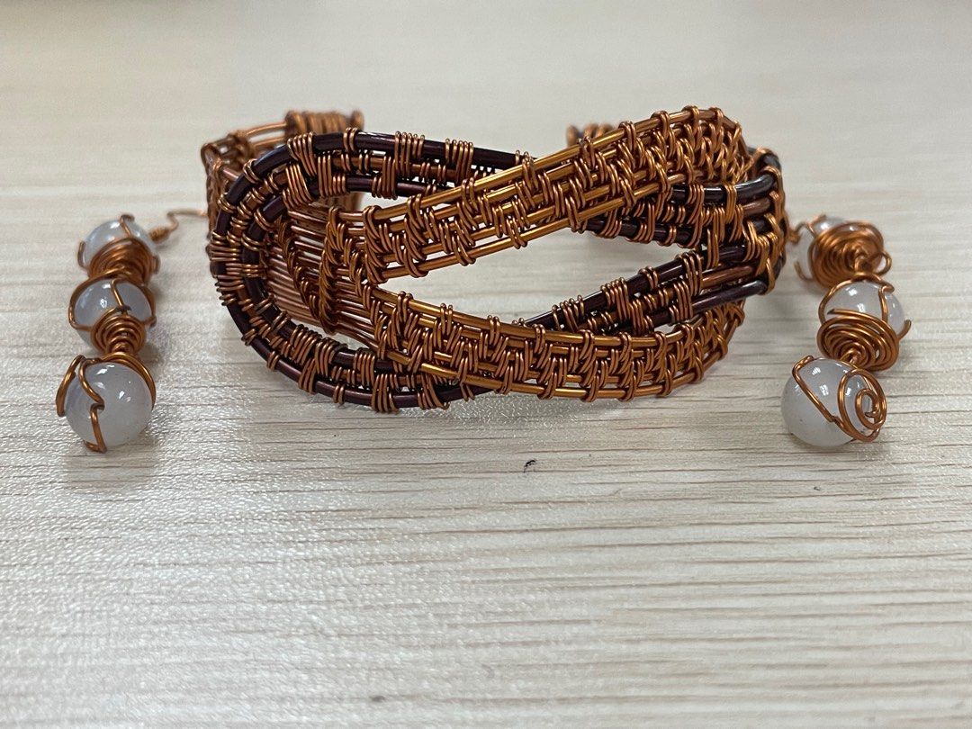 Copper Bracelet and Earrings (Category: Bracelets) located in Quezon City. Submitted by melalog (Listing ID 1269191942, Image 3). Description: For sale is a copper bracelet and a pair of earrings with amethyst crystals. Selling for 350 plus shipping. Pm if interested.