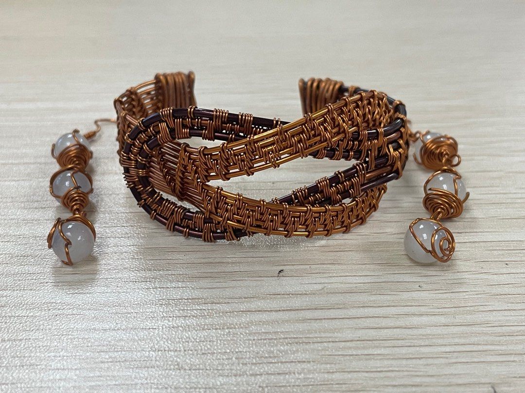 Copper Bracelet and Earrings (Category: Bracelets) located in Quezon City. Submitted by melalog (Listing ID 1269191942, Image 2). Description: For sale is a copper bracelet and a pair of earrings with amethyst crystals. Selling for 350 plus shipping. Pm if interested.