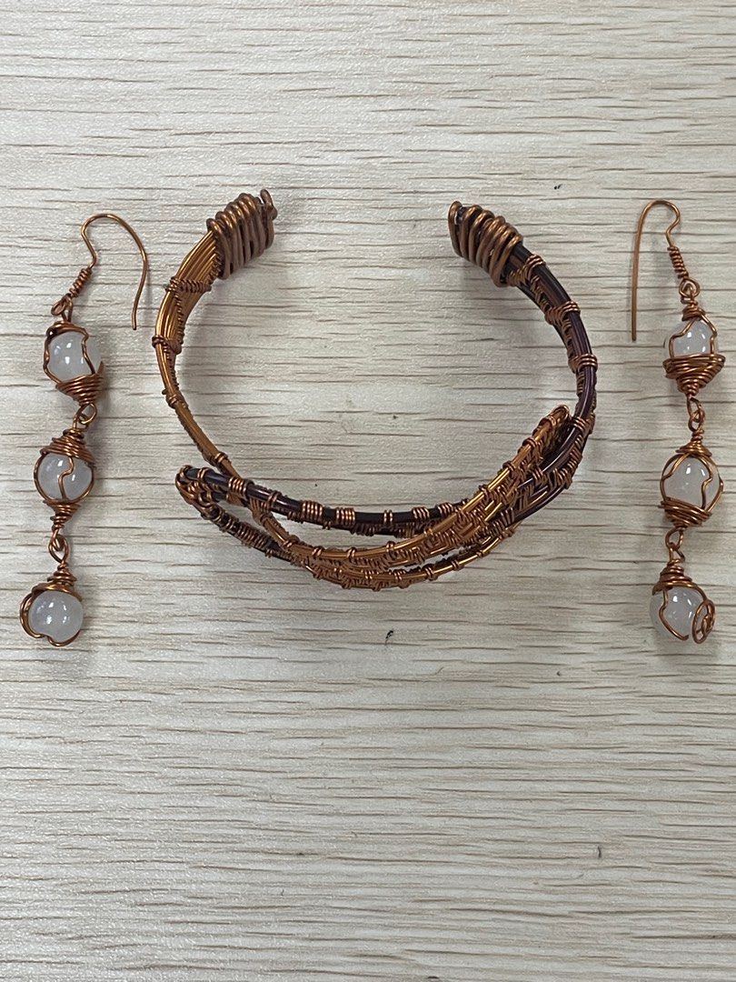 Copper Bracelet and Earrings (Category: Bracelets) located in Quezon City. Submitted by melalog (Listing ID 1269191942, Image 1). Description: For sale is a copper bracelet and a pair of earrings with amethyst crystals. Selling for 350 plus shipping. Pm if interested.